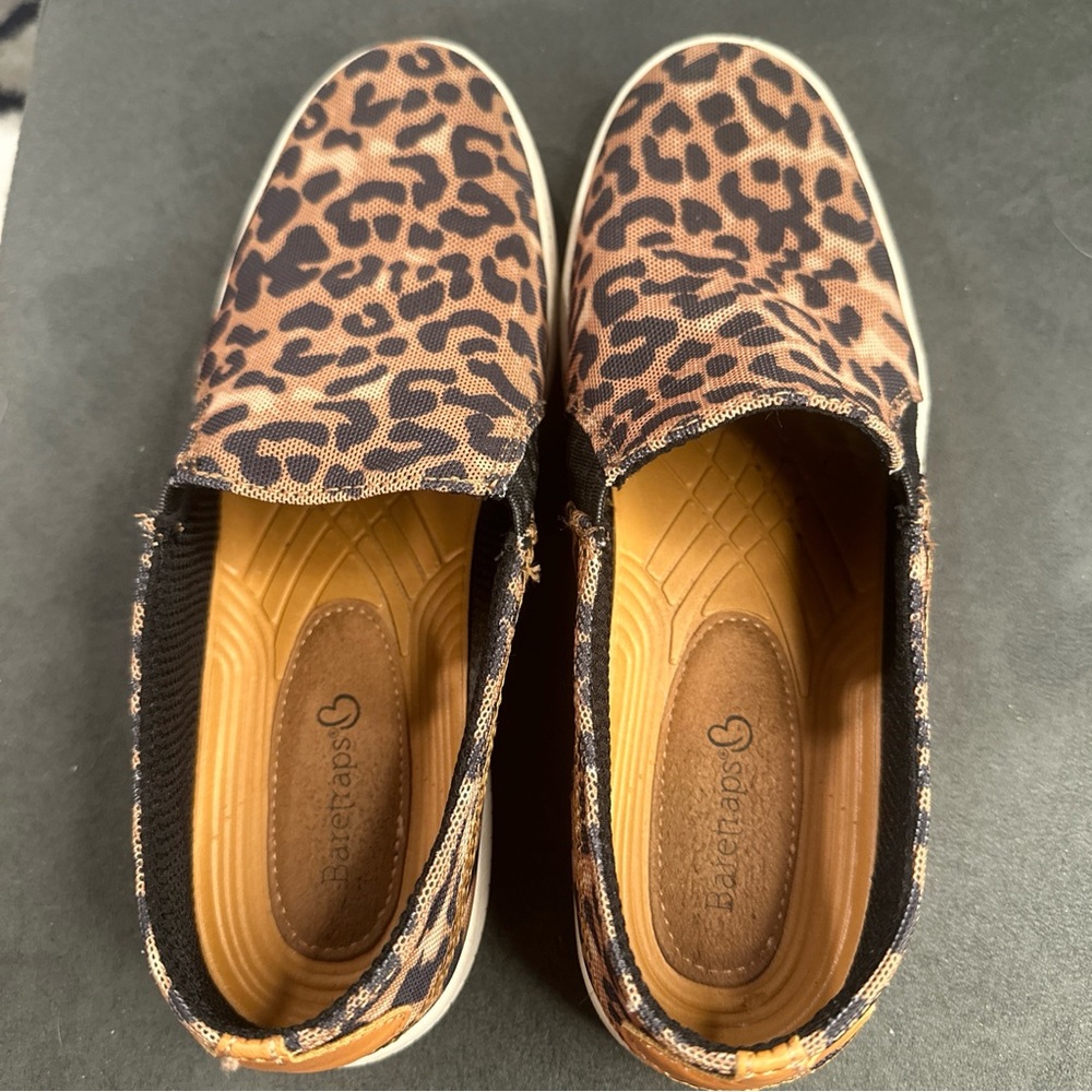 Size 7.5 - Bear Traps Yadier Slip-On Women’s Leopard Print - Picture 6 of 10